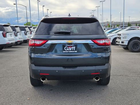 Used 2020 Chevrolet Traverse LT w/ LT Premium Package AWD/4WD image 4