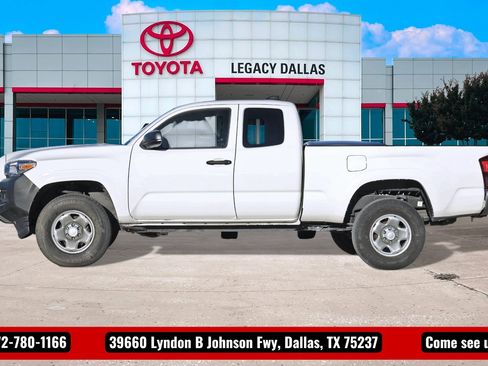 Used 2022 Toyota Tacoma SR image 6