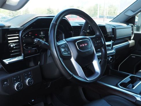 Used 2024 GMC Sierra 3500 SLT w/ SLT Convenience Package AWD/4WD image 13