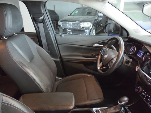 Used 2020 Buick Encore GX Select image 27
