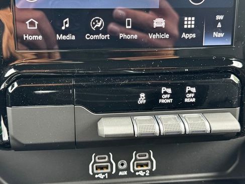 New 2026 RAM 1500 4x4 Crew Cab image 34
