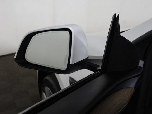 Used 2023 Tesla Model Y Long Range AWD/4WD image 34