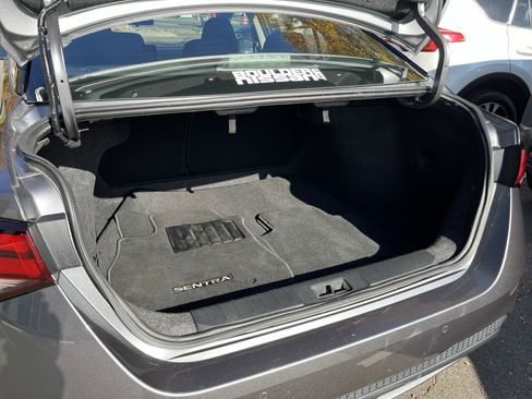 Certified 2023 Nissan Sentra SR w/ Trunk Package image 30