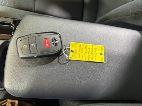 Certified 2026 Toyota Prius LE image 27