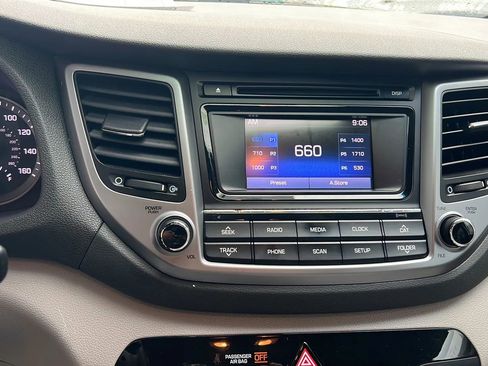 Used 2016 Hyundai Tucson SE w/ Option Group 02 image 24