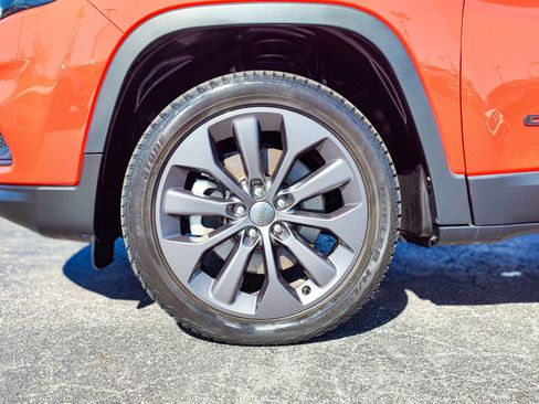 Used 2021 Jeep Cherokee Latitude Lux 80th Anniv w/ Quick Order Package 26U 80TH image 22