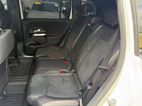 Used 2021 Mercedes-Benz GLB 250 image 9