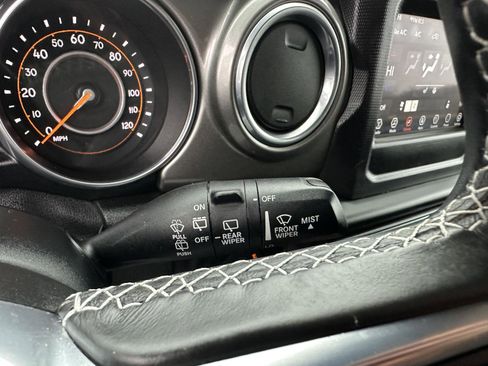 Used 2018 Jeep Wrangler Unlimited Sahara w/ Cold Weather Group image 32