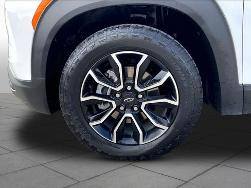 Used 2024 Chevrolet TrailBlazer ACTIV w/ Driver Confidence Package FWD image 11