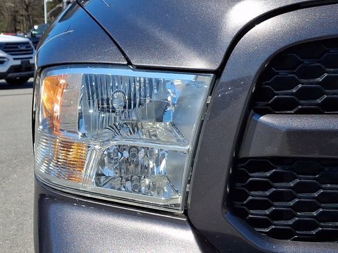 Used 2018 RAM 1500 Express w/ Express Value Package image 9