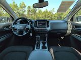 Used 2017 Chevrolet Colorado LT image 2
