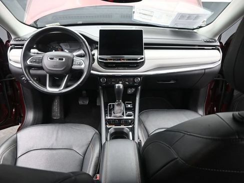 Used 2022 Jeep Compass Limited AWD/4WD image 23