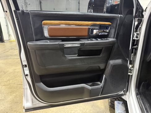 Used 2018 RAM 2500 Longhorn w/ Snow Chief Group image 24