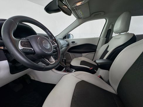 Used 2017 Jeep Compass Latitude w/ Popular Equipment Group image 21