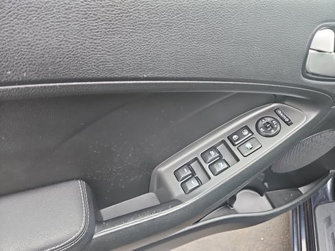 Used 2017 Kia Forte LX w/ Option Group 020 image 9