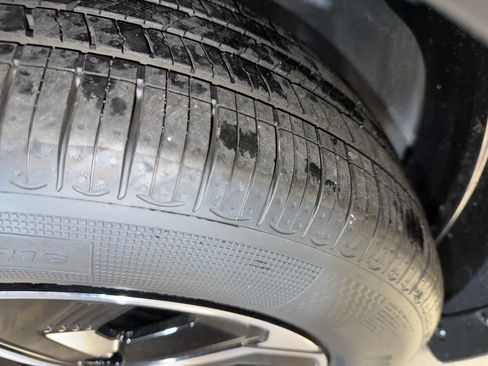 New 2026 Kia Niro LX image 11