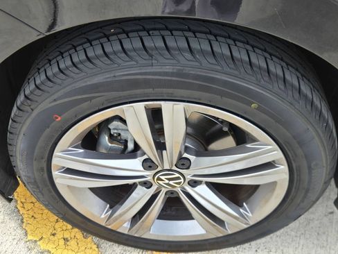 Used 2023 Volkswagen Jetta SE FWD image 10