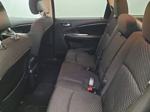 Used 2015 Dodge Journey SXT w/ Flexible Seating Group image 18