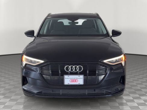 Used 2022 Audi e-tron Premium w/ Convenience Plus Package image 6