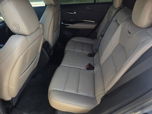 Used 2024 Cadillac XT4 Luxury w/ Cold Weather Package FWD image 36