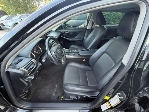 Used 2015 Lexus IS 250 RWD image 10