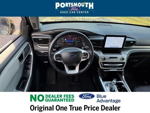 Used 2022 Ford Explorer XLT w/ Equipment Group 202A image 7