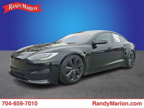 Used 2022 Tesla Model S Plaid image 1