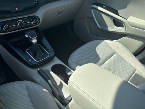 Used 2025 Kia Soul LX w/ LX Technology Package image 39