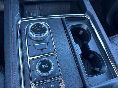 Used 2022 Ford Expedition Max Limited image 24