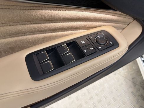 Used 2021 Lexus LS 500 RWD image 29