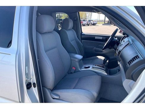 Used 2006 Toyota Tacoma 4x4 Access Cab V6 image 8