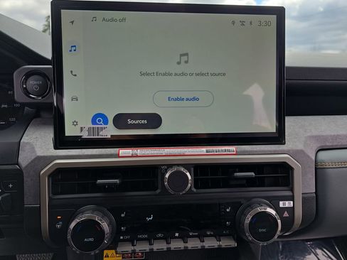 Used 2025 Toyota Tacoma 4x4 Double Cab Hybrid image 22