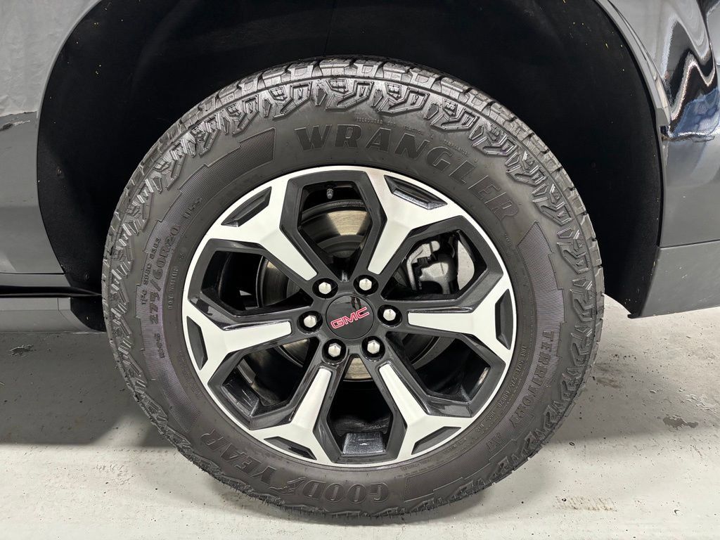 Used 2026 GMC Yukon XL AT4 w/ AT4 Premium Package AWD/4WD image 63