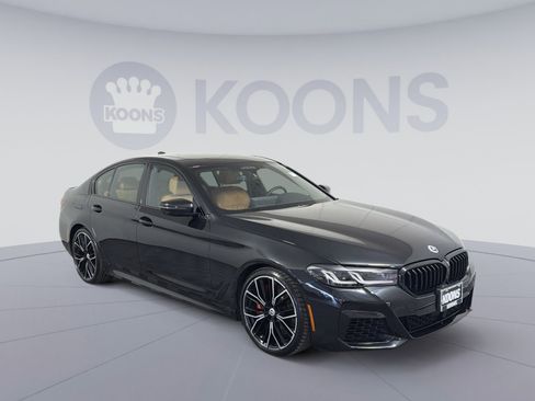 Used 2023 BMW M550i xDrive w/ Executive Package image 10