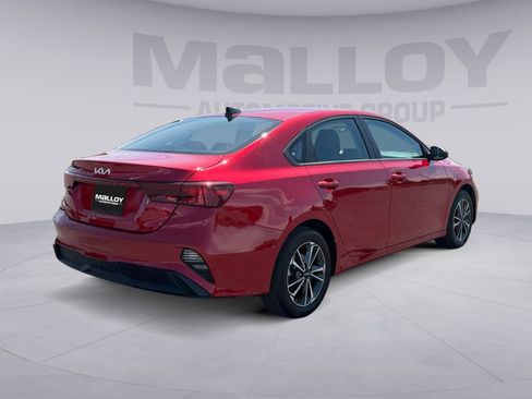 Used 2024 Kia Forte LXS FWD image 5