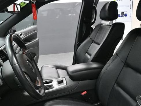 Used 2018 Jeep Grand Cherokee Limited AWD/4WD image 21