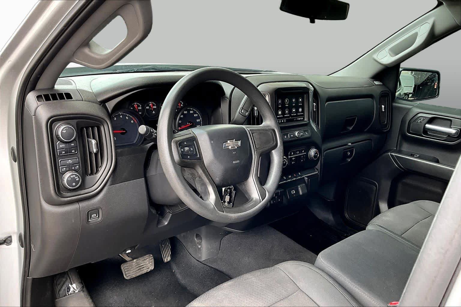 Used 2019 Chevrolet Silverado 1500 Custom Trail Boss w/ Custom Convenience Package AWD/4WD image 16