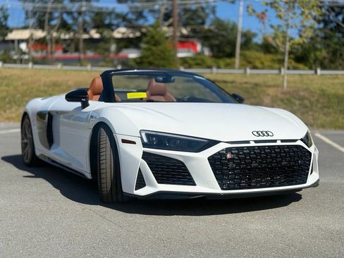 Used 2023 Audi R8 V10 performance RWD image 9