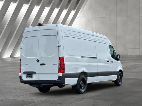Used 2026 Mercedes-Benz Sprinter 2500 image 4