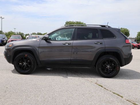 Used 2020 Jeep Cherokee Trailhawk w/ Cold Weather Group AWD/4WD image 8