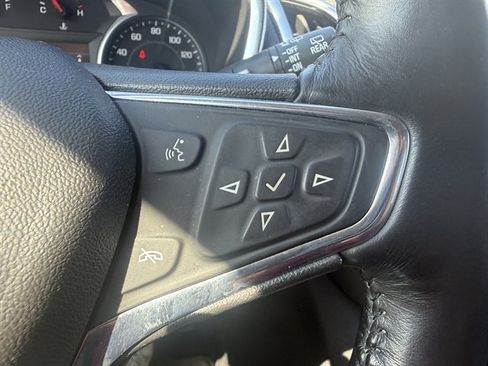 Used 2019 Chevrolet Equinox LT image 15