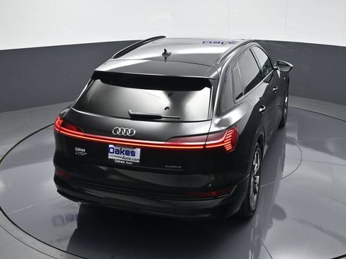 Used 2022 Audi e-tron Premium w/ Convenience Plus Package AWD/4WD image 50