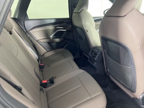 Used 2025 Audi Q5 Premium Plus w/ Premium Plus image 15
