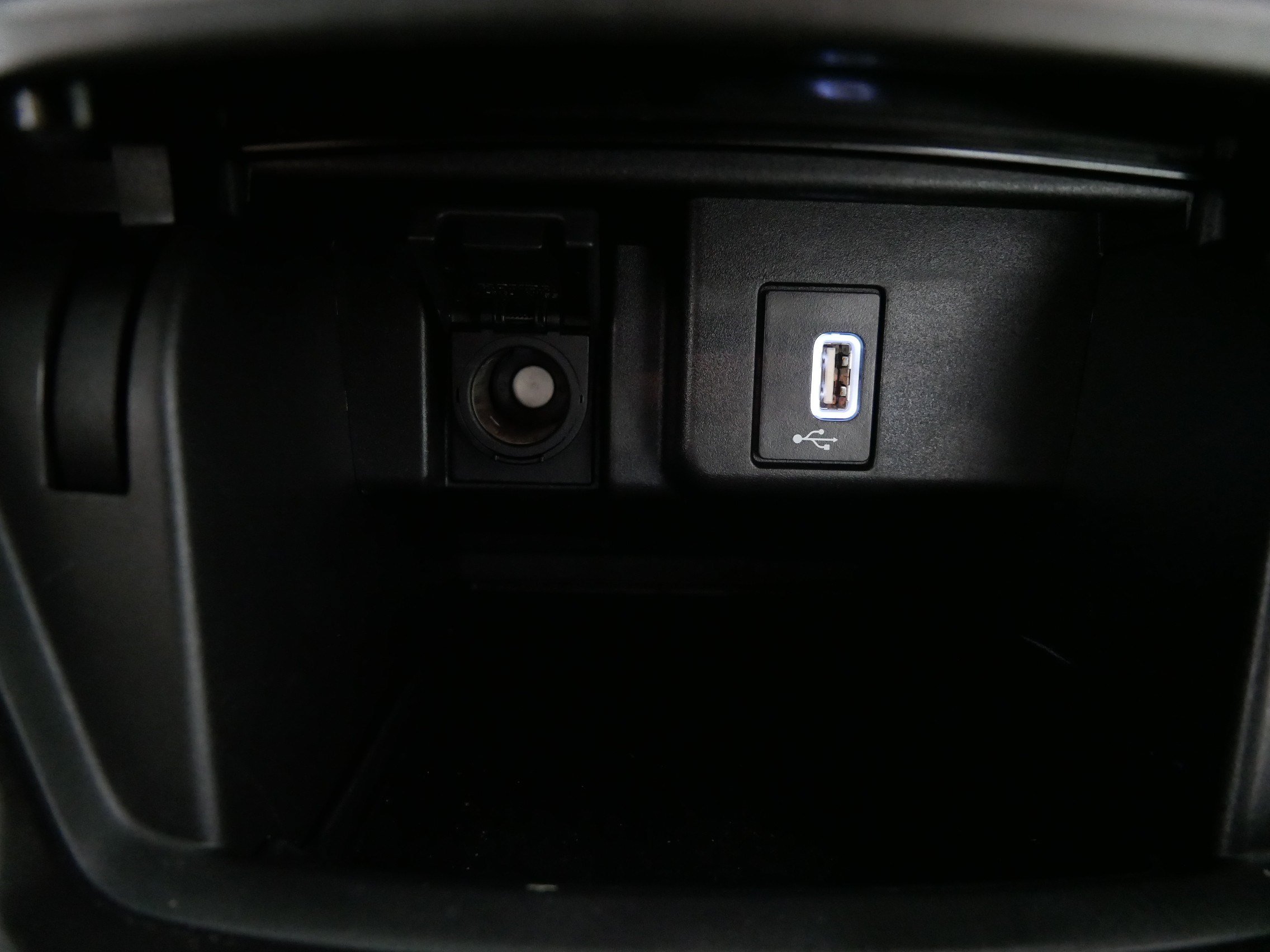 Used 2018 Honda Accord LX image 29