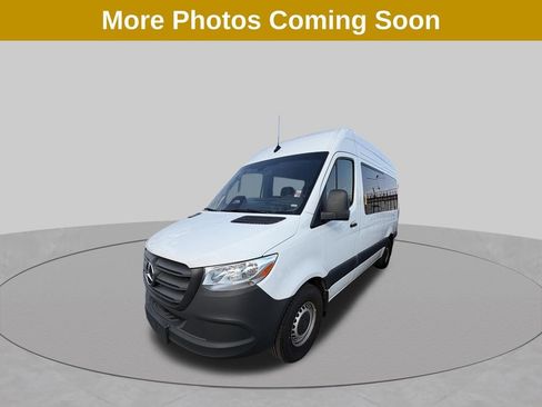 Used 2025 Mercedes-Benz Sprinter 2500 image 2