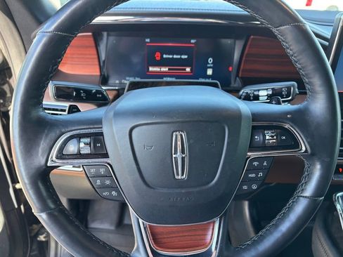 Used 2024 Lincoln Navigator Reserve image 17