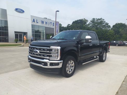 Used 2024 Ford F250 Lariat w/ Chrome Package AWD/4WD image 1