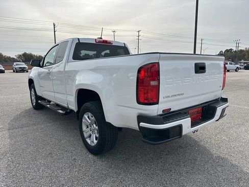 Used 2021 Chevrolet Colorado LT w/ Fleet Safety Package image 5