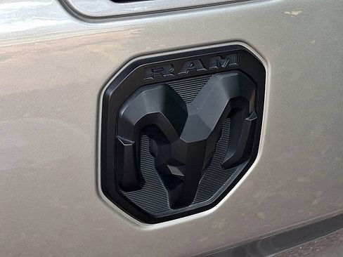 Used 2022 RAM 1500 Laramie w/ Sport Appearance Package AWD/4WD image 7