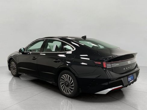 Certified 2025 Hyundai Sonata Limited FWD image 7
